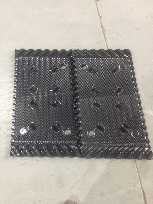 Eliminador material pleno da tração do PVC dos meios do fluxo transversal de torre refrigerando de distribuição de água quente