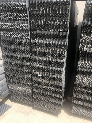 Componentes celulares da torre refrigerando do eliminador da tração do PVC do favo de mel preto